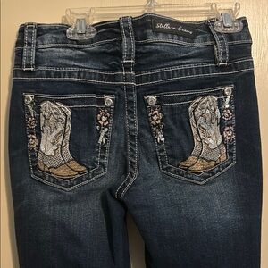 Stella In Dreams boutique Junior/ Women's Blue Jeans with Embroidered Pockets